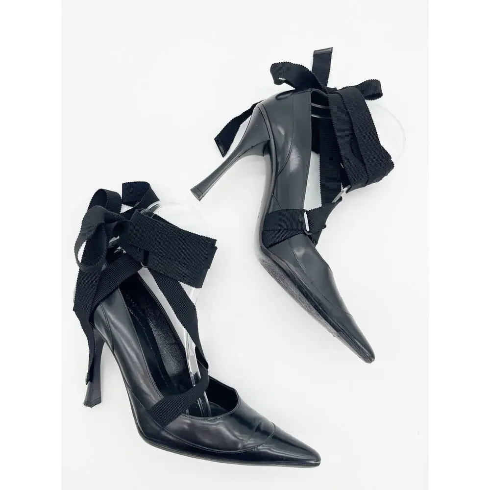 Gucci Vintage Fall 2002 Runway Black Grosgrain Lace Up Pointed Toe Heels US 7.5